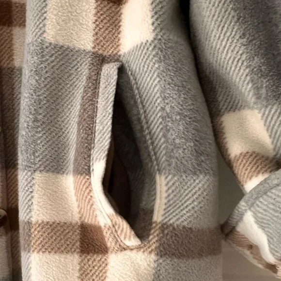 Sage Collective plaid soft flannel fleece lined shacket - Picture 6 of 8